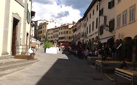 La Piazza Uno